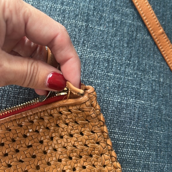 Clare V Flat Clutch with tabs in tan rattan - Picture 4 of 7